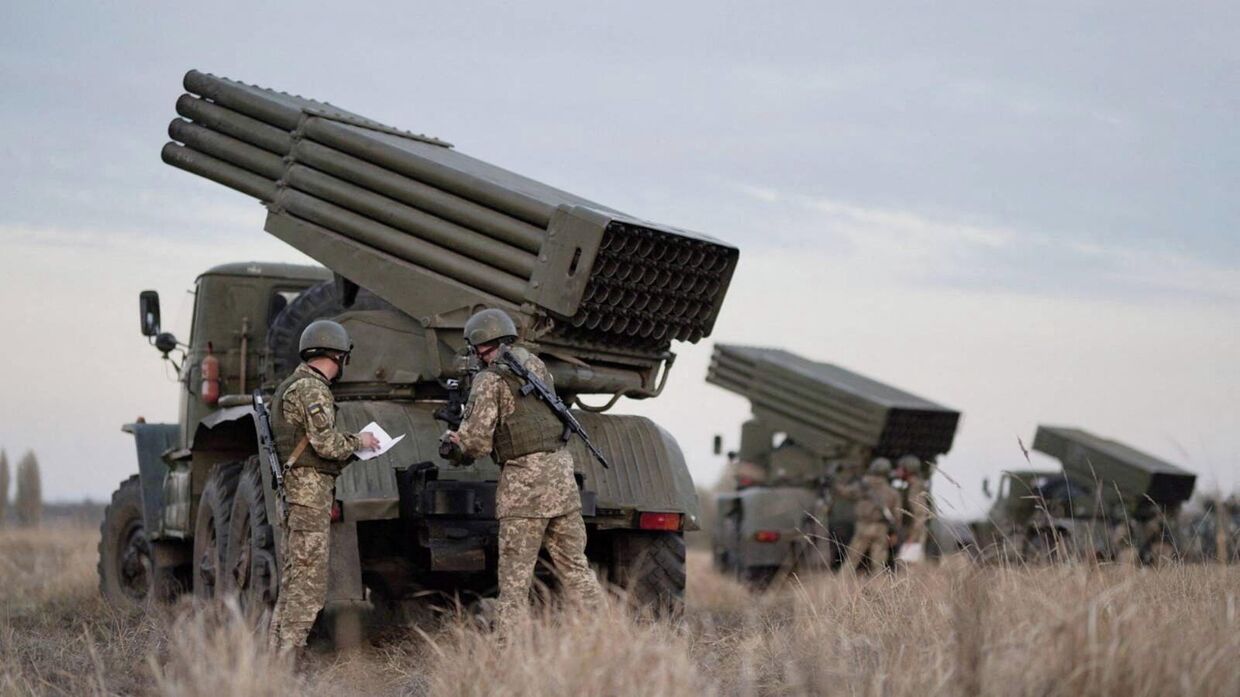 Военные учения в Херсонской области, Украина