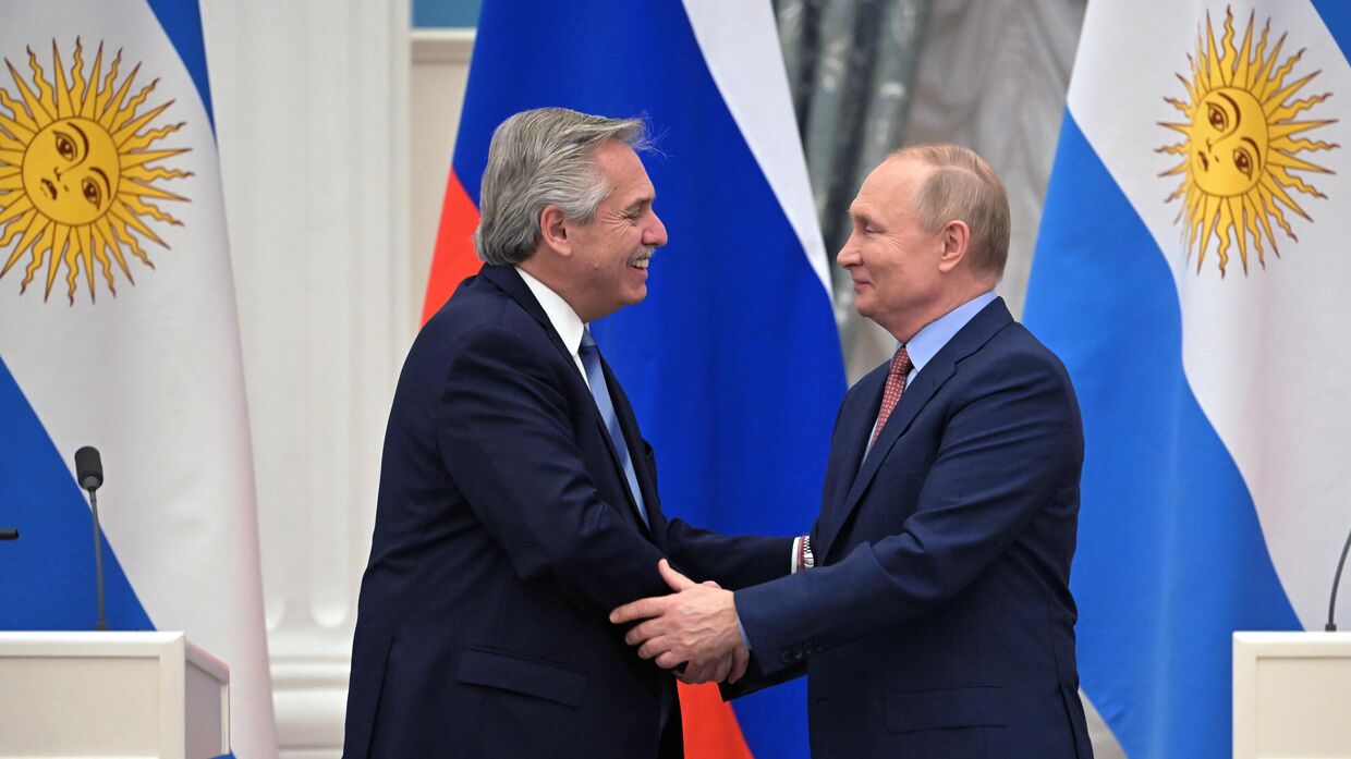 Президент РФ В. Путин провел переговоры с президентом Аргентины А. Фернандесом